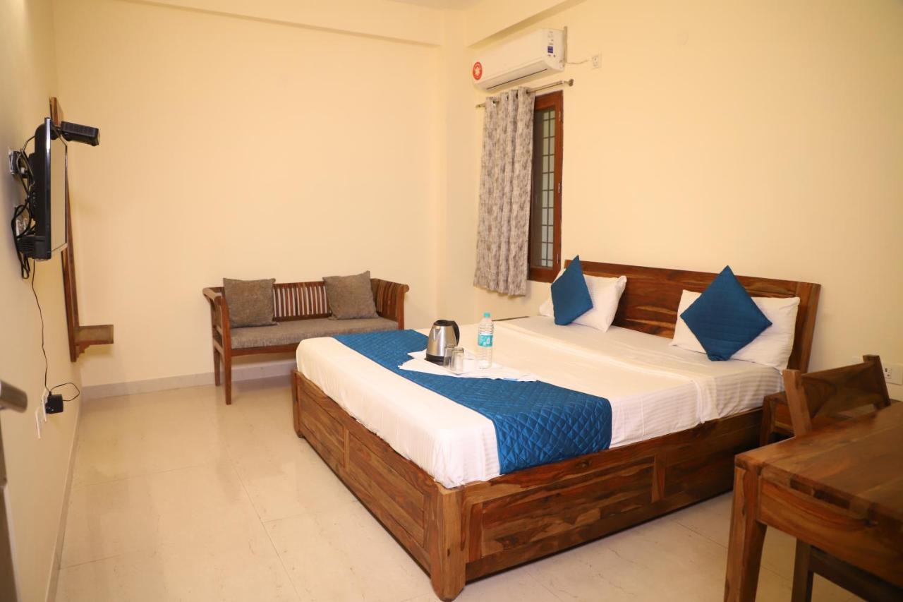 Hotel The York Noida Esterno foto