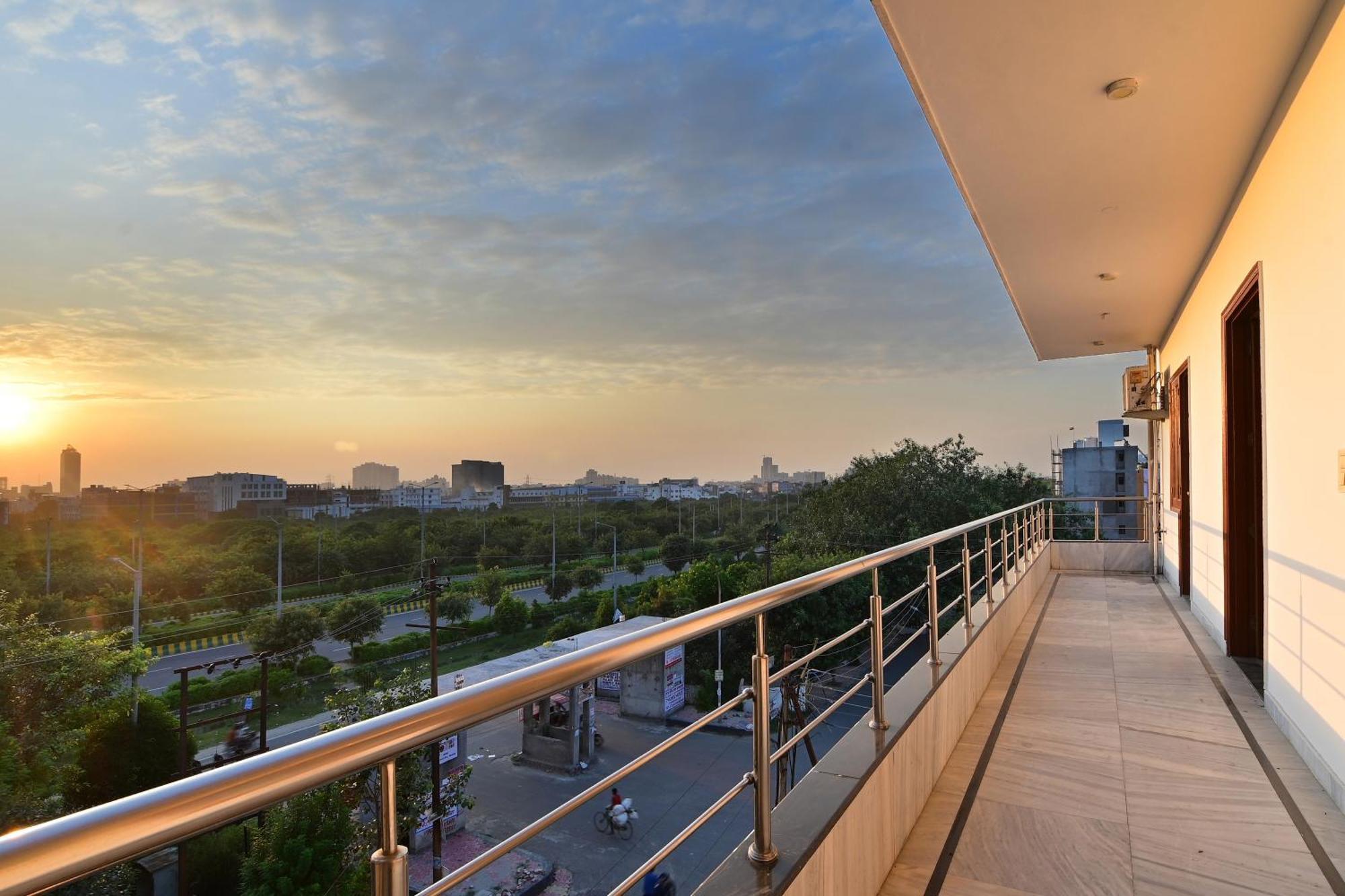 Hotel The York Noida Esterno foto