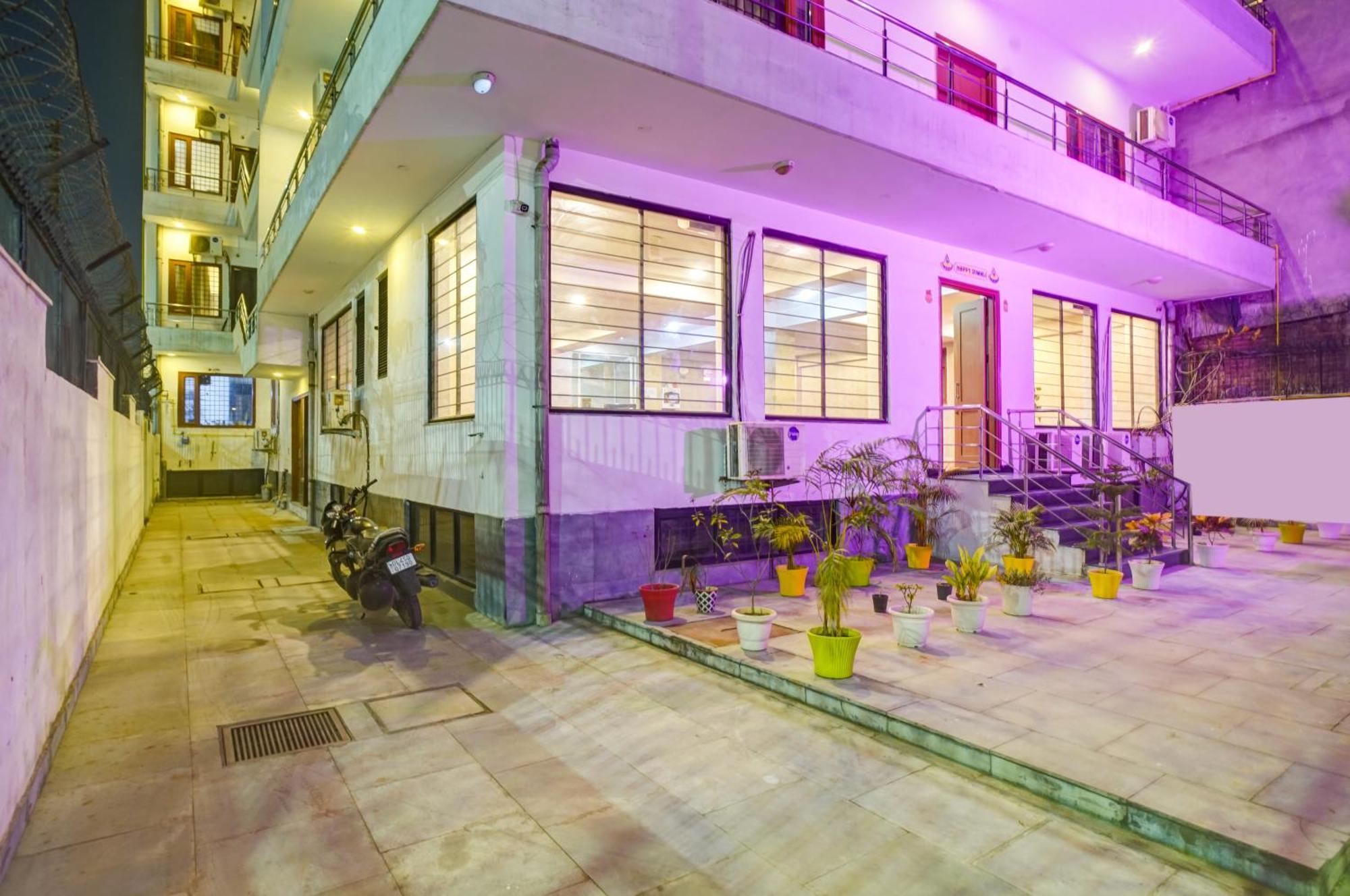 Hotel The York Noida Esterno foto